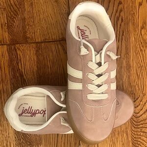 Jellypop Women's Cream and Rose Sneaker Shoes Tennis Casual Feminine Sporty Sz 9